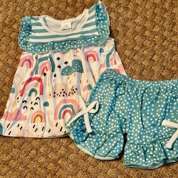 kids ruffle outfit - Picture 4 of 5